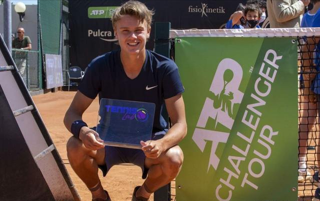 被誉为全球 被誉为全球