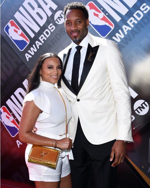 引人注目的 引人注目的