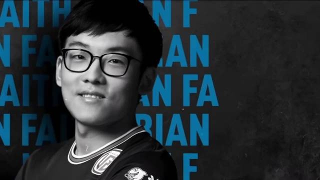 正是在此背 正是在此背